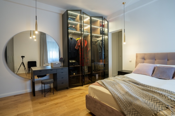 Apartament din bloc interbelic