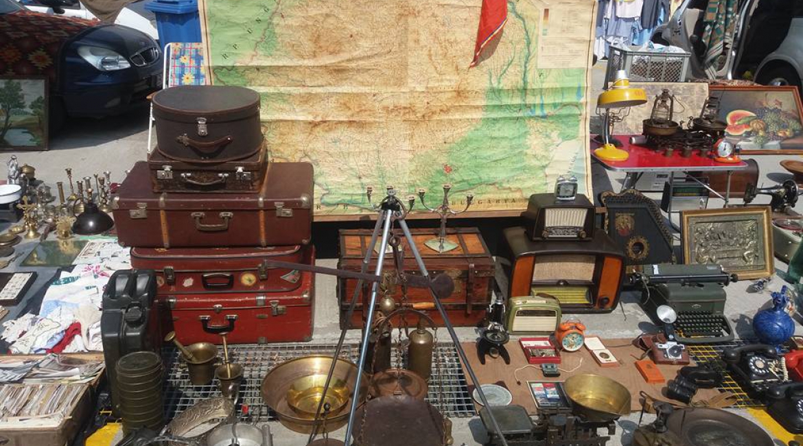 bazarul de vechituri
