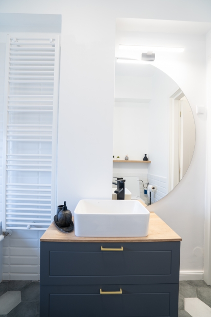 Apartament in bloc interbelic
