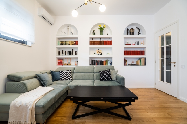 Apartament in bloc interbelic