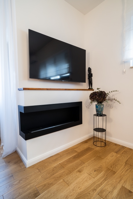 Apartament in bloc interbelic