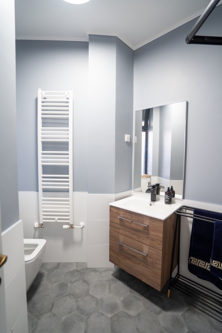 Apartament in bloc interbelic